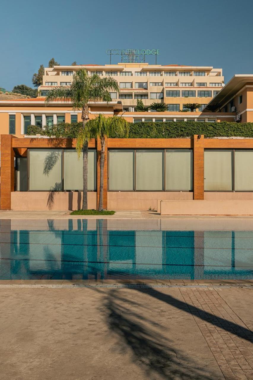 Country Lodge Hotel & Resort Beirut Ngoại thất bức ảnh