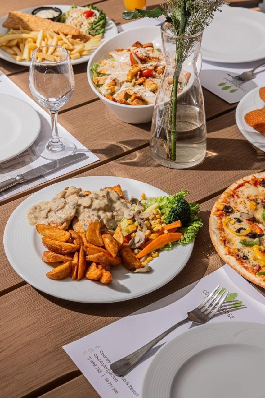 Country Lodge Hotel & Resort Beirut Ngoại thất bức ảnh