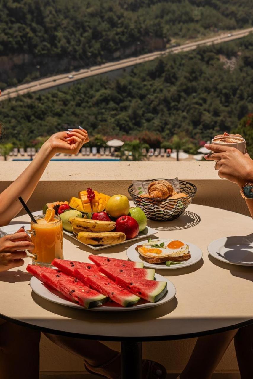 Country Lodge Hotel & Resort Beirut Ngoại thất bức ảnh