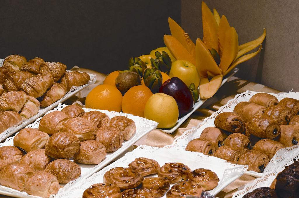 Country Lodge Hotel & Resort Beirut Ngoại thất bức ảnh